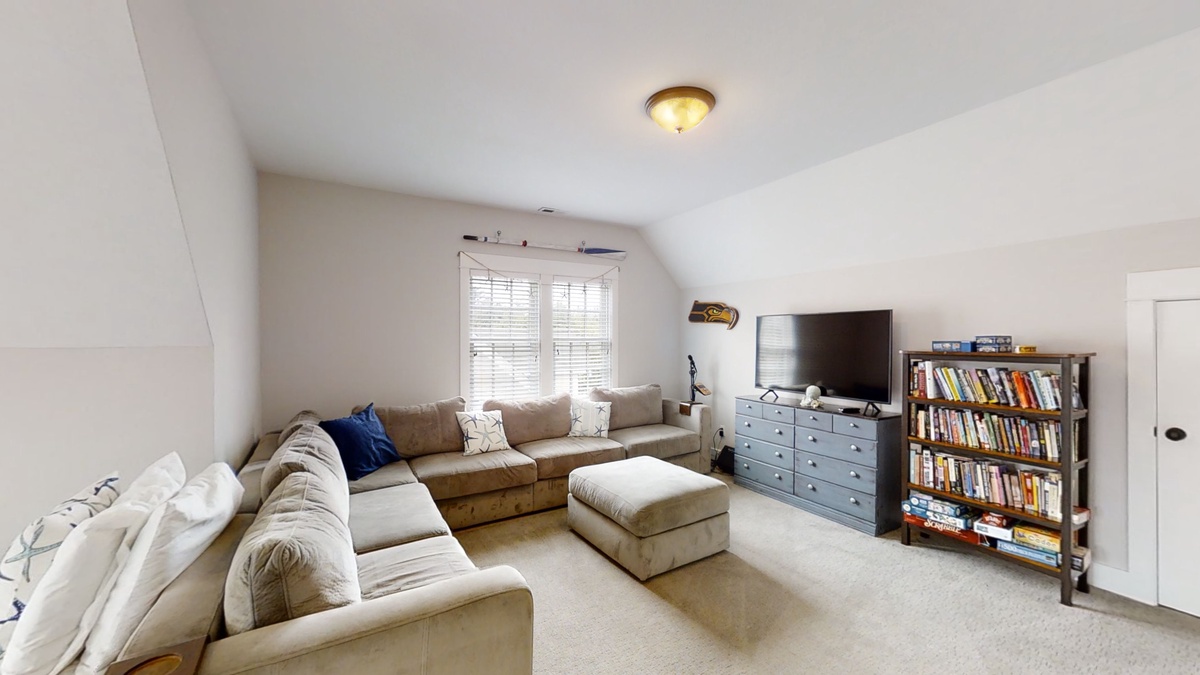 Shore to Please interior